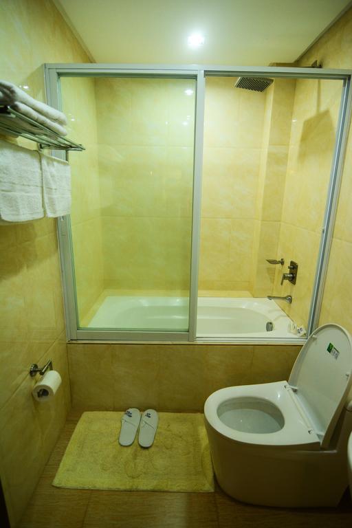Buma Subic Hotel And Restaurant Olongapo Room photo